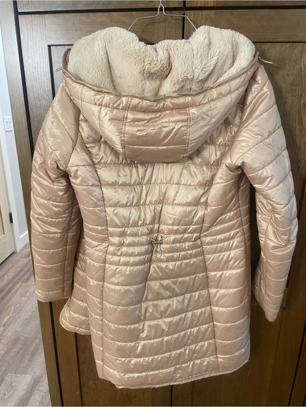Abercrombie & Fitch Blush Quilted Hooded Puffer Coat with Faux Fur Lining